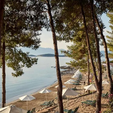 Villa Mirabello Bay House *