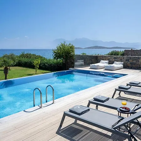 Villa Mirabello Bay House